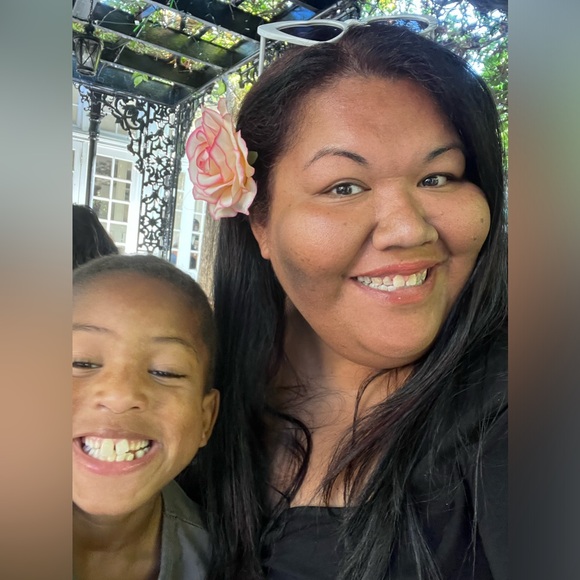 Closet for a Cause – Meet Jess | @SparkleStrongFoundation + @MagicMemoriesMayhem - Picture 12 of 17